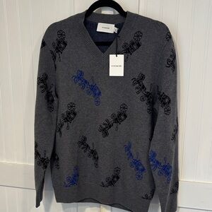 Coach V-Neck, wool Sweater in Gray , Blue & Black Carriage Design. Roomy size S.